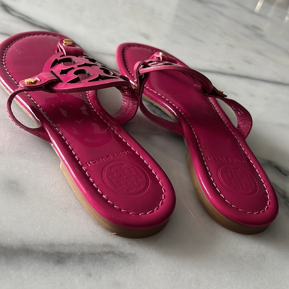 Tory Burch brand new. slides fusia beautiful color - Picture 3 of 5